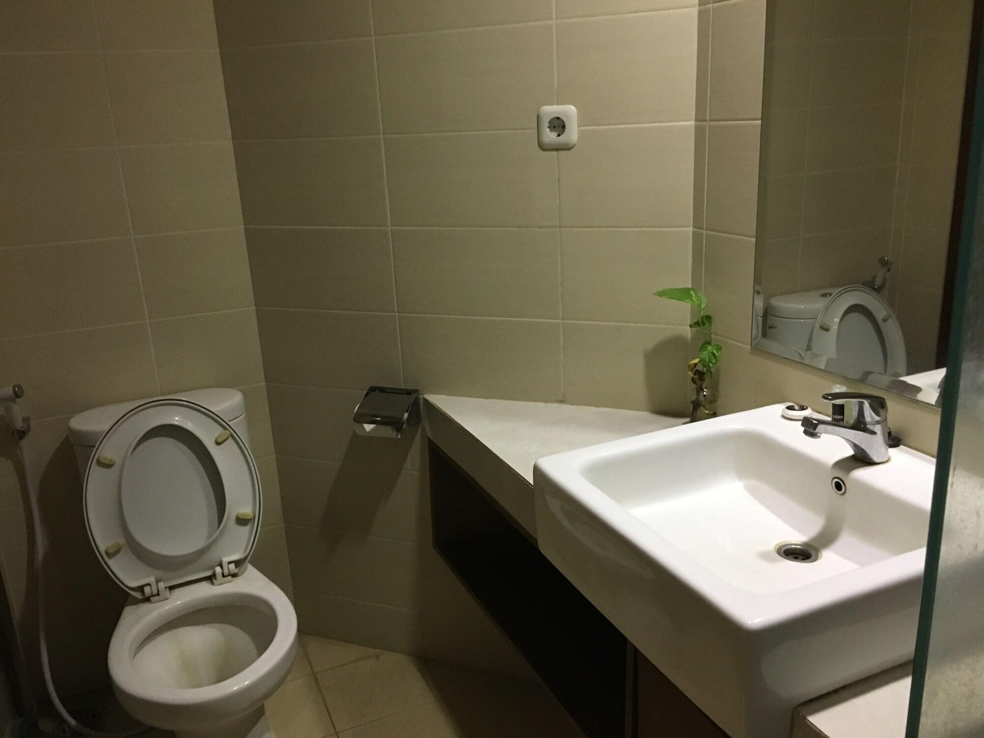 Votel Viure Hotel Jogjakarta Maguwo Exterior foto
